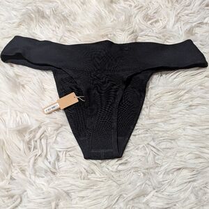 Skims bikini cheeky thong